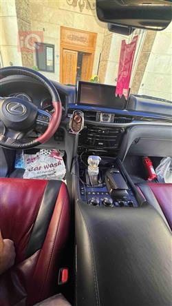 Lexus LX